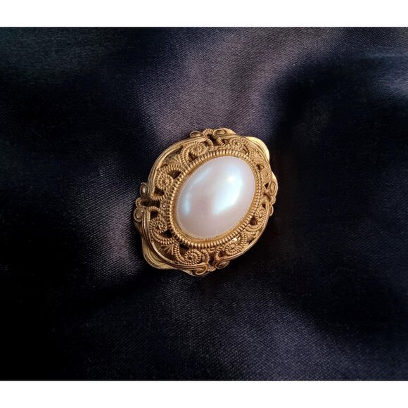 Vintage MIRIAM HASKELL 1950s Signed Faux Pearl Brooch Pin - Picture 6 of 6